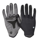 SPORTS GLOVES