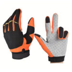 SPORTS GLOVES